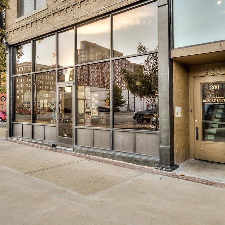 Deluxe Studio In Historic Downtown Building! Бартълсвил Екстериор снимка